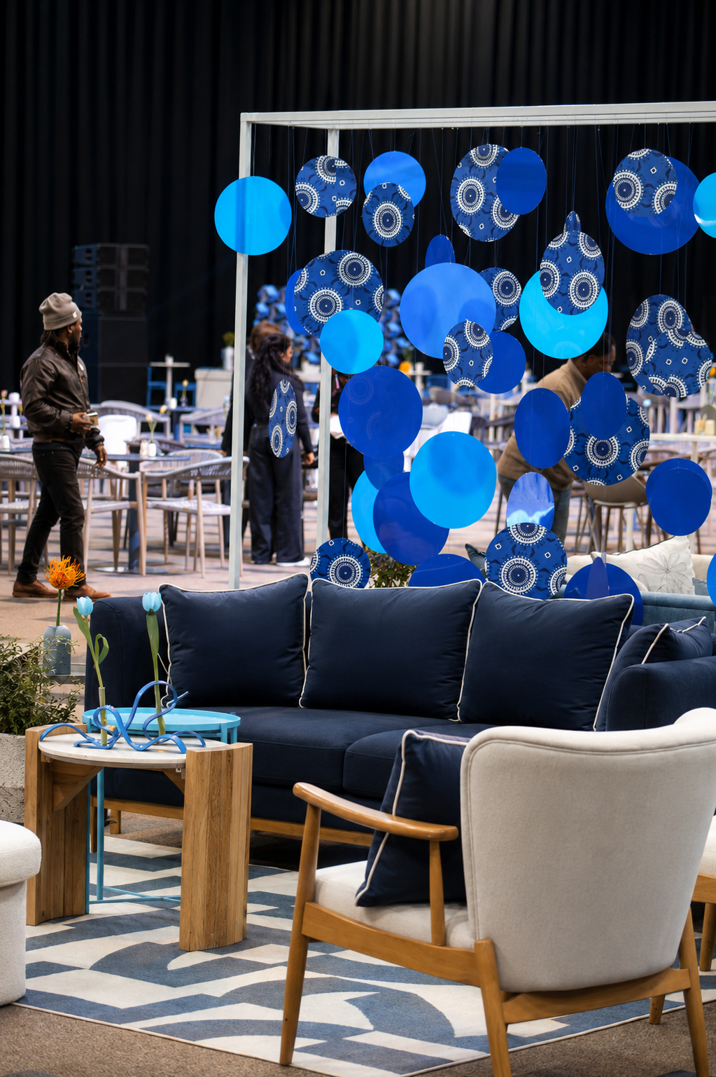 Choosing the Right Event Décor for Corporate Functions